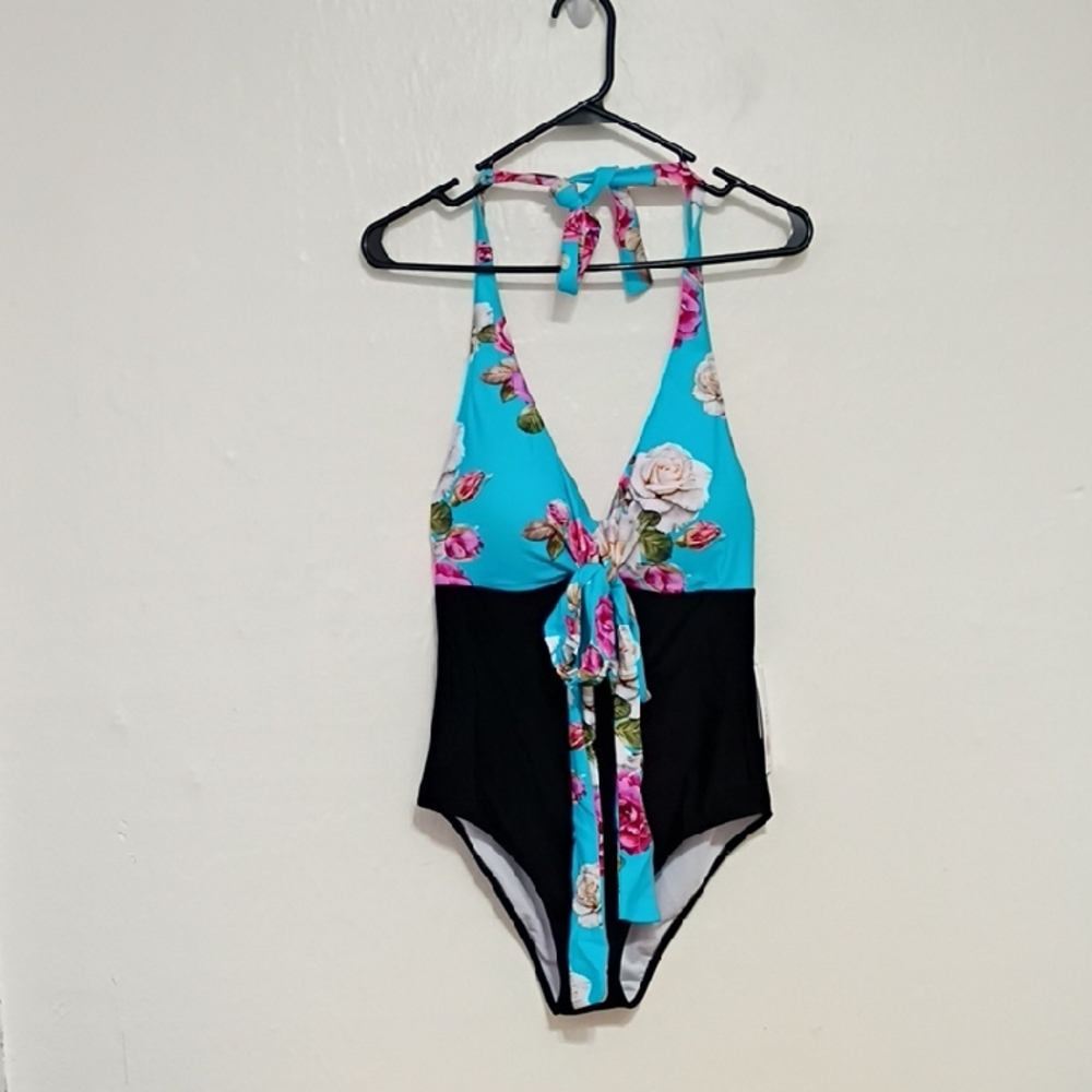 Cupshe Floral Classic Halter One Piece Swimsuit Size M NWT